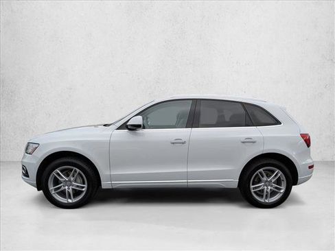 Used 2016 Audi Q5 2.0T Premium Plus w/ Technology Package image 8