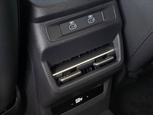 New 2026 Audi Q3 quattro 2.0T image 17