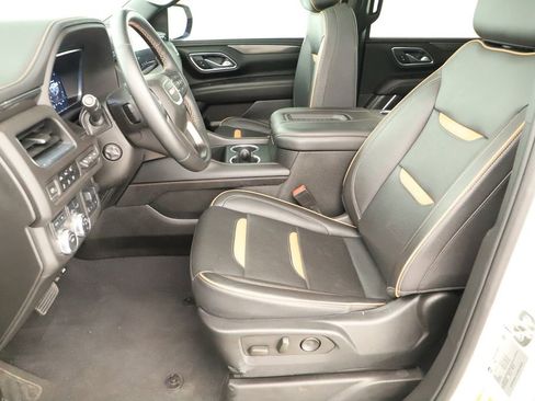 Used 2023 GMC Yukon XL AT4 w/ Technology Package AWD/4WD image 22