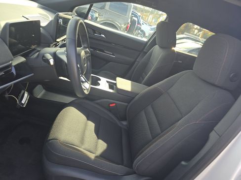 Used 2024 Honda Prologue EX image 4