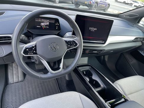 Certified 2025 Volkswagen ID.4 Pro S Plus AWD/4WD image 11