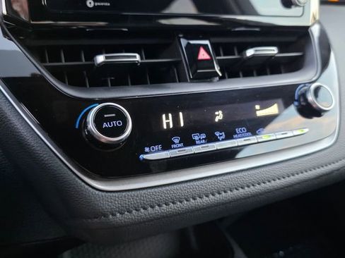 Used 2022 Toyota Corolla SE image 35