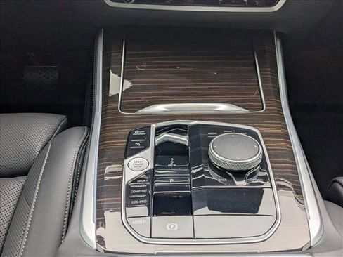 Used 2024 BMW X5 sDrive40i w/ Parking Assistance Package image 16