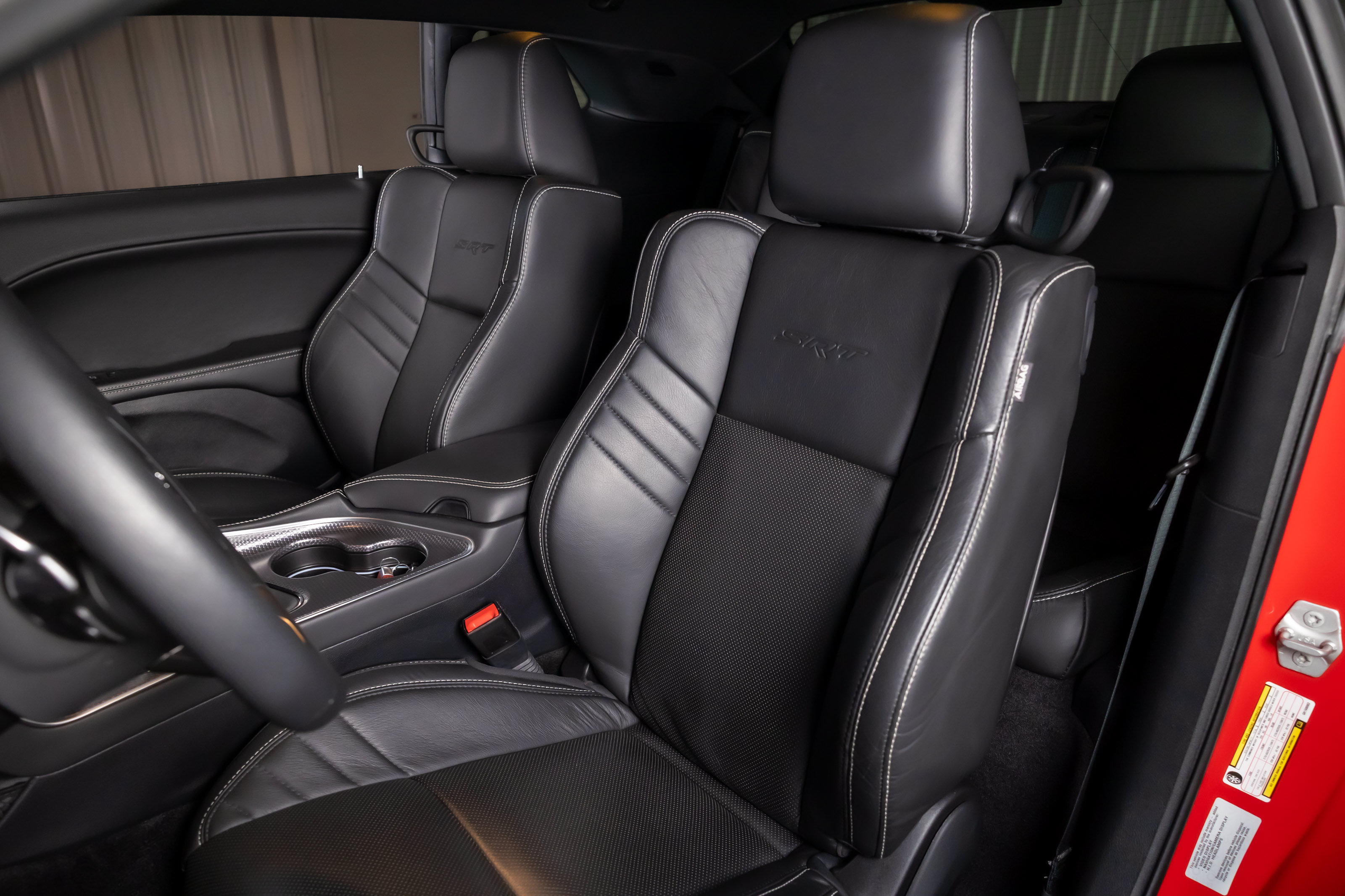 Used 2016 Dodge Challenger SRT Hellcat RWD image 5