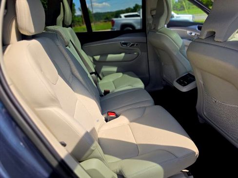 Used 2023 Volvo XC90 B5 Core w/ Protection Package Premier AWD/4WD image 13