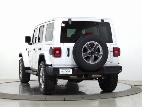 Used 2020 Jeep Wrangler Unlimited Sahara image 7