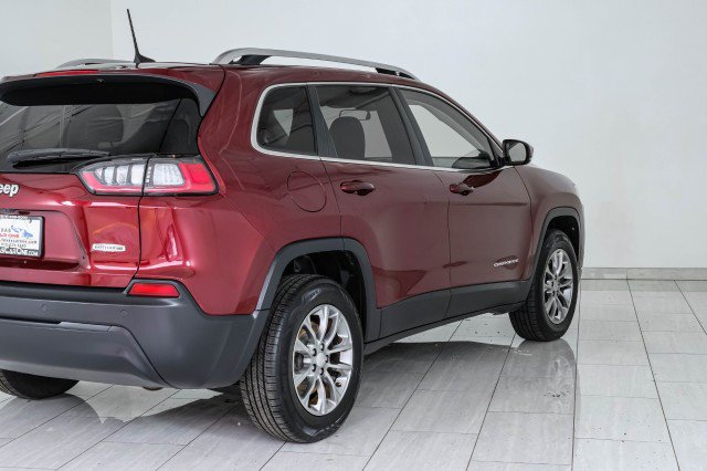 Used 2020 Jeep Cherokee Latitude Plus w/ Cold Weather Group AWD/4WD image 50