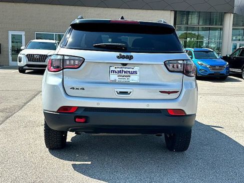 Used 2025 Jeep Compass Trailhawk AWD/4WD image 3