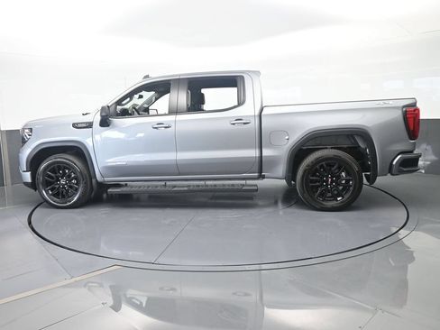Used 2025 GMC Sierra 1500 Elevation AWD/4WD image 3