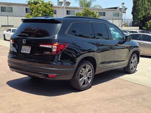 Used 2022 Honda Pilot Sport image 11