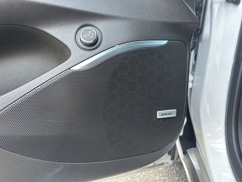 Used 2024 Buick Enclave Premium image 14