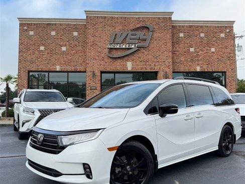 Used 2024 Honda Odyssey Sport image 1
