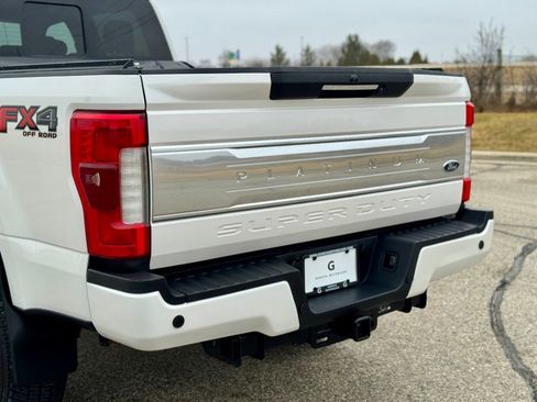 Used 2017 Ford F250 Platinum w/ Platinum Ultimate Package AWD/4WD image 7