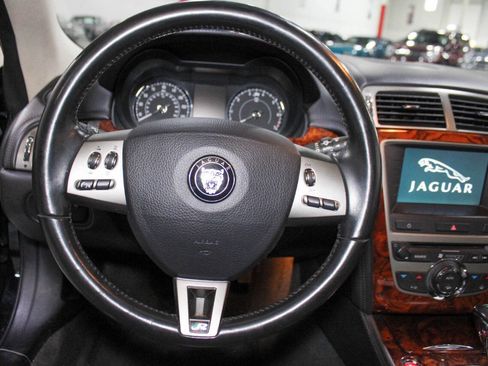 Used 2007 Jaguar XKR R image 10