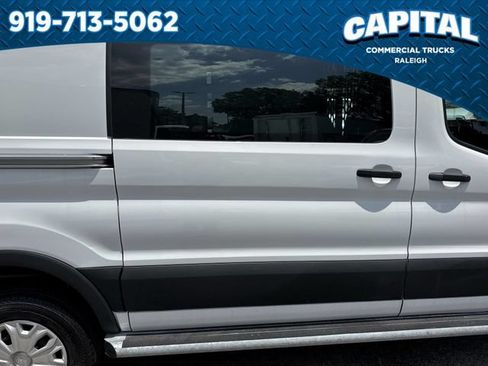 Used 2025 Ford Transit 250 Low Roof w/ Exterior Upgrade Package RWD image 17