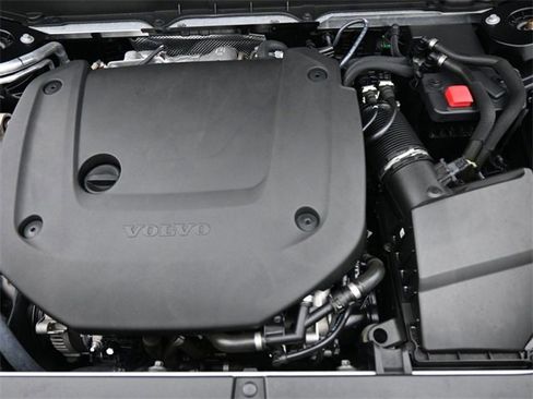 Used 2023 Volvo XC90 B6 Ultimate w/ Protection Package Premier image 37