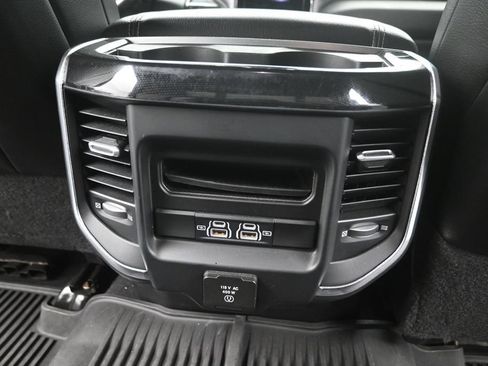 Used 2022 RAM 2500 Laramie w/ Night Edition AWD/4WD image 16