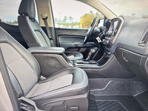 Used 2019 Chevrolet Colorado Z71 image 6