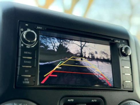 Used 2011 Jeep Wrangler Unlimited Sport image 18