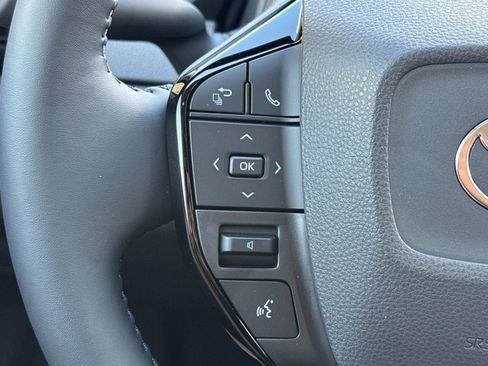 New 2027 Toyota Prius XLE FWD image 28