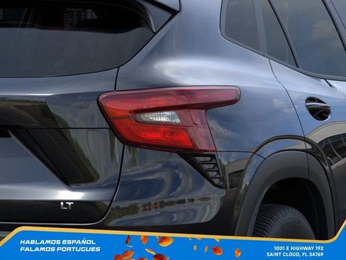 New 2026 Chevrolet Trax LT w/ Sunroof Package FWD image 11