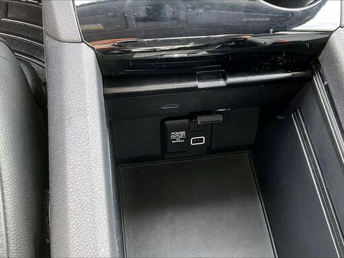 Used 2020 Honda Pilot Touring image 16