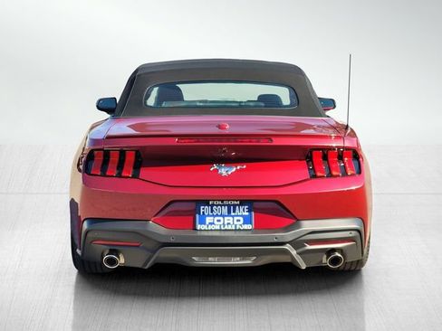Used 2025 Ford Mustang Premium image 5