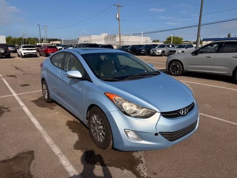 Used 2011 Hyundai Elantra Limited FWD image 8