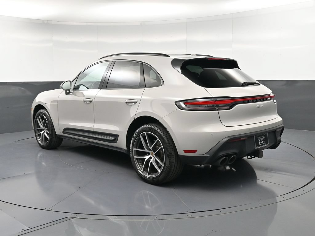 Certified 2023 Porsche Macan Turbo AWD/4WD image 3