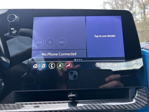 Used 2022 Chevrolet Corvette Stingray Premium Cpe w/ Z51 Performance Package RWD image 12