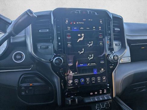 Used 2020 RAM 2500 Limited image 13