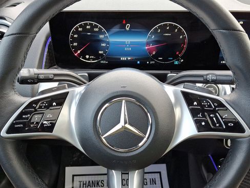 Certified 2024 Mercedes-Benz GLB 250 4MATIC image 19