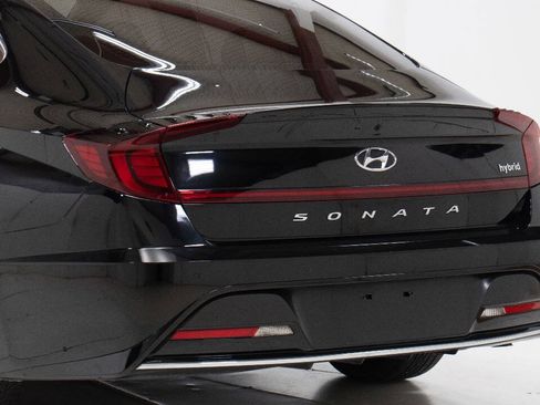 Used 2022 Hyundai Sonata Limited FWD image 12