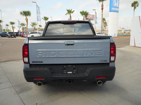 New 2026 Honda Ridgeline Black Edition image 6