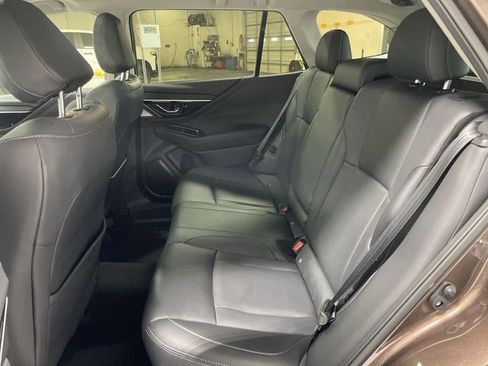 Used 2022 Subaru Outback Limited image 23