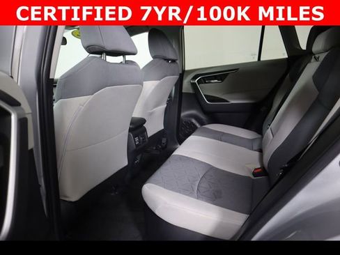 Used 2022 Toyota RAV4 XLE w/ Convenience Package image 19