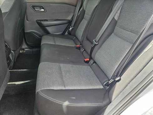 Used 2023 Nissan Rogue SV image 16