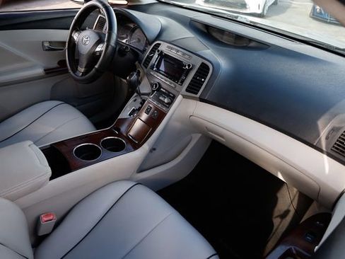 Used 2012 Toyota Venza XLE image 16