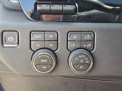 Used 2026 Chevrolet Silverado 2500 High Country w/ Technology Package AWD/4WD image 26