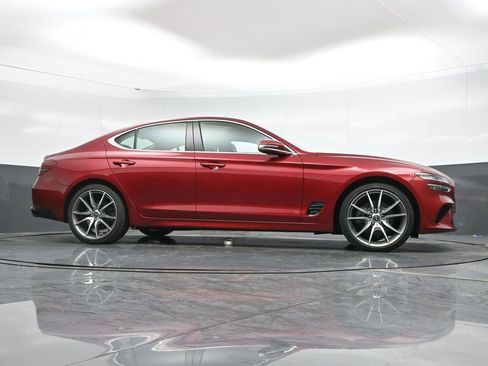 Used 2023 Genesis G70 2.0T image 47