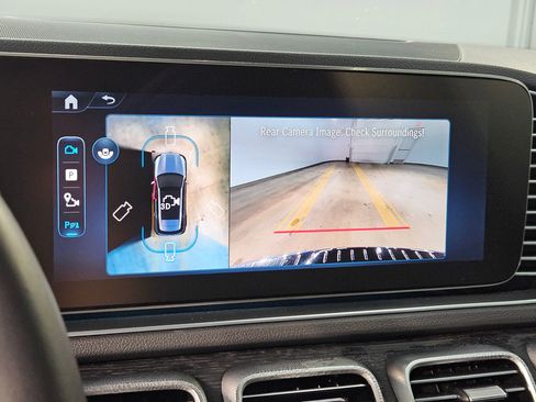 Used 2025 Mercedes-Benz GLE 450 4MATIC image 30