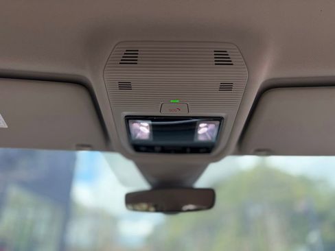 Used 2024 Volkswagen Atlas SE image 52