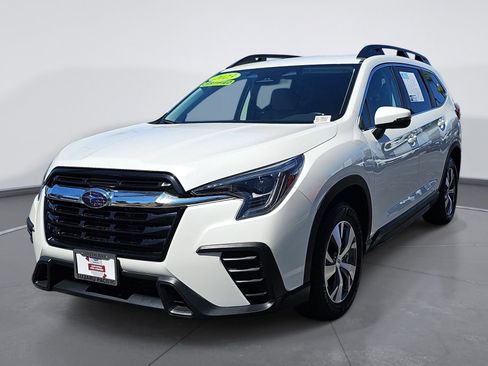 Certified 2023 Subaru Ascent Premium w/ Convenience Package AWD/4WD image 7
