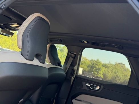 New 2027 Volvo XC60 B5 Plus AWD/4WD image 18