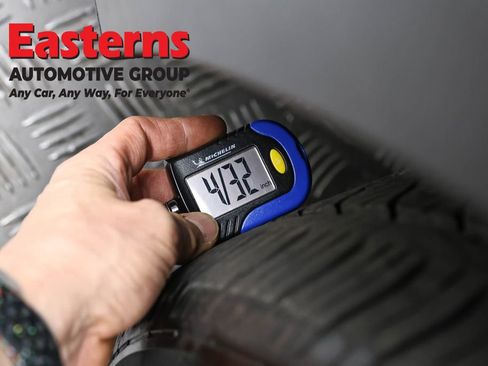 Used 2020 Tesla Model Y Long Range image 24