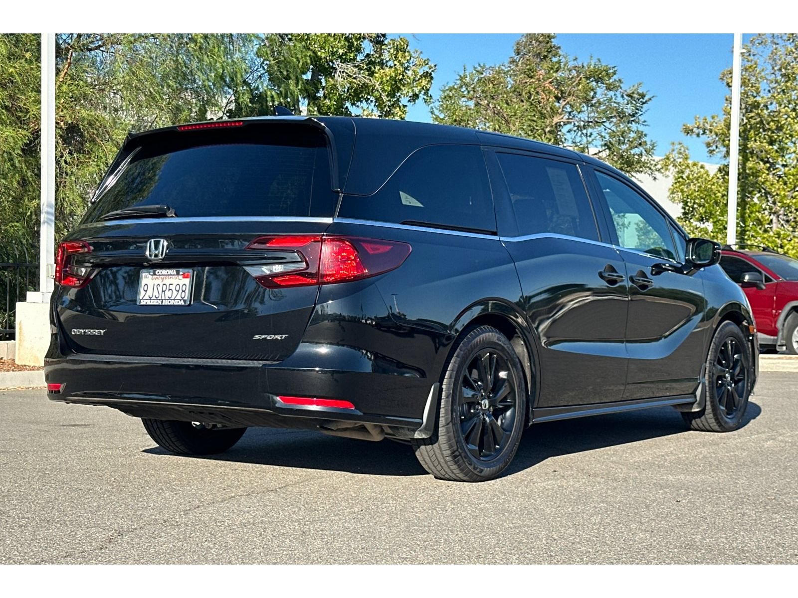 Used 2024 Honda Odyssey Sport image 6