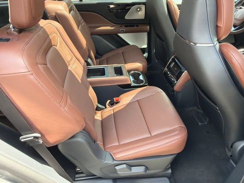 New 2027 Lincoln Aviator Reserve AWD/4WD image 16