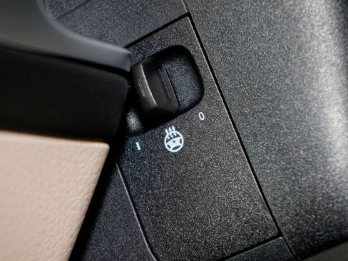 Certified 2026 Mercedes-Benz GLB 250 4MATIC image 21