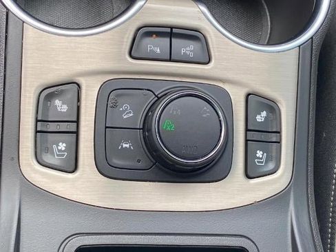 Used 2019 GMC Terrain Denali w/ Advanced Safety Package image 21