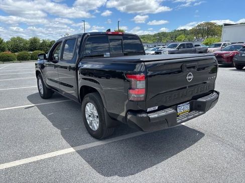 Used 2022 Nissan Frontier SV AWD/4WD image 8